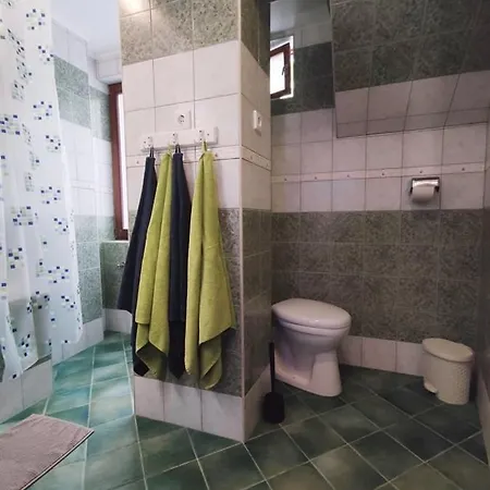 Fuered Apartmanhaz Apartment *