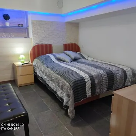 דירה Fuered Apartmanhaz באלאטונפורד