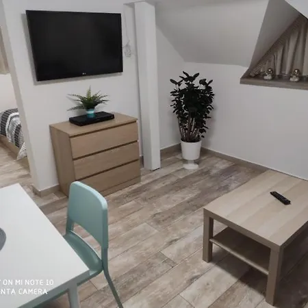 Apartment Fuered Apartmanhaz