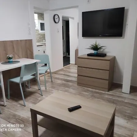 Fuered Apartmanhaz * Balatonfured