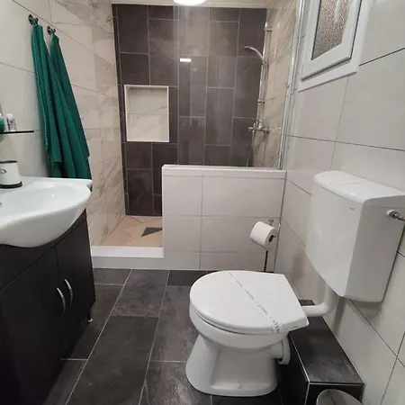 Apartment Fuered Apartmanhaz