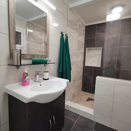 Fuered Apartmanhaz