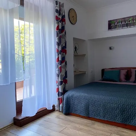 Apartment Fuered Apartmanhaz Balatonfured