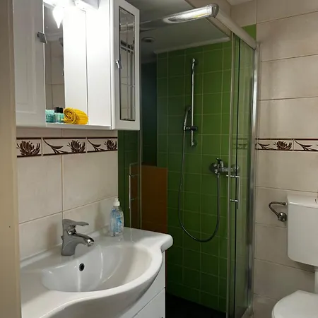 דירה Fuered Apartmanhaz *